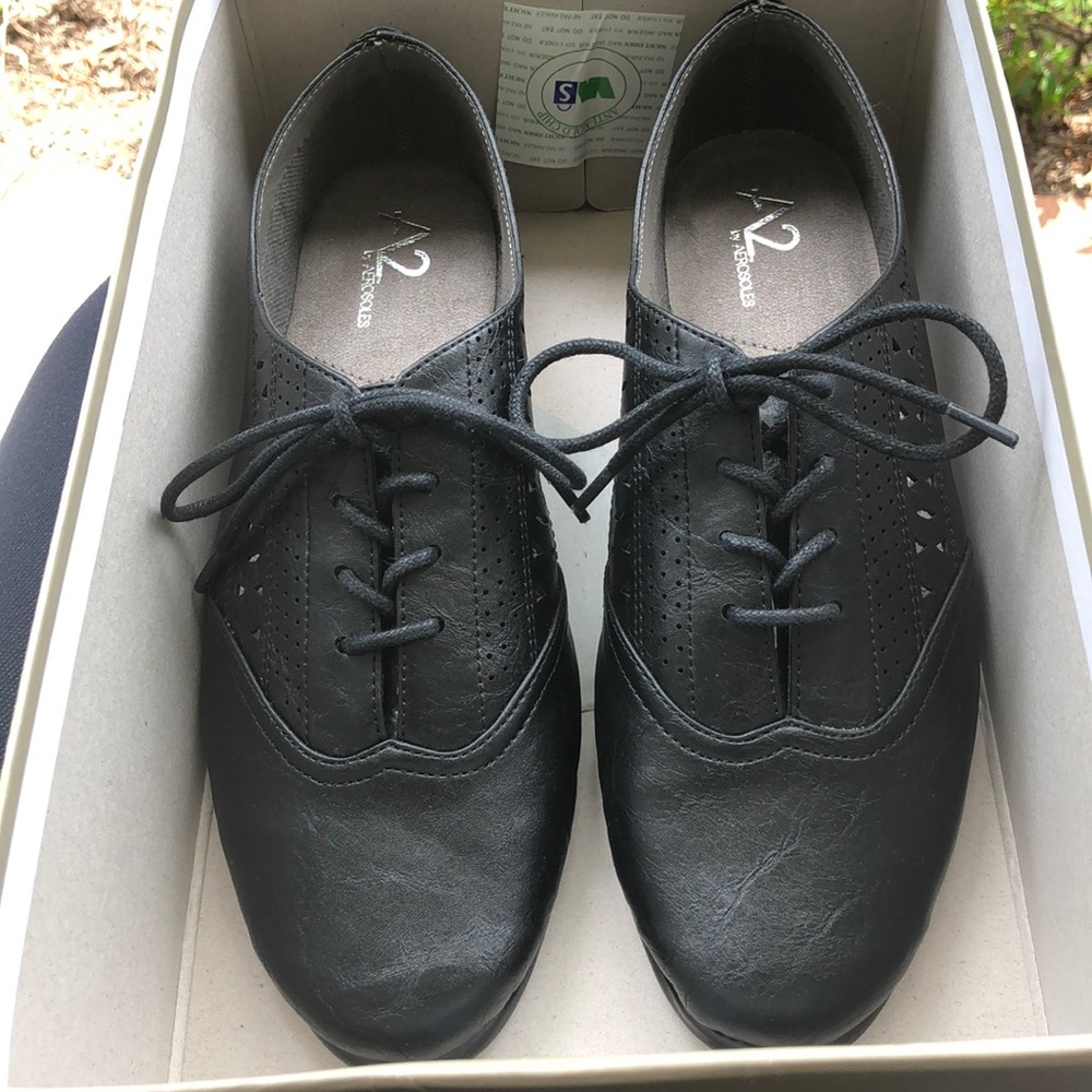 Black Aerosoles flat dress shoes